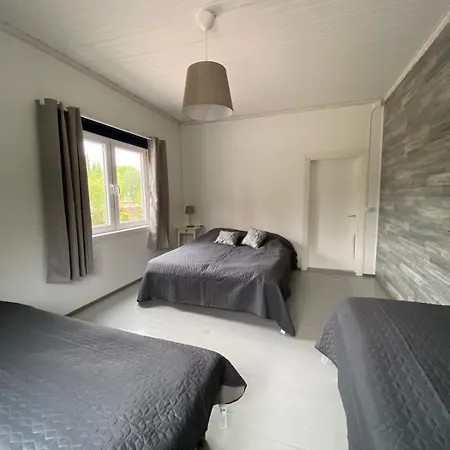 Lägenhet Cozy And Spacious Two-room 65m2